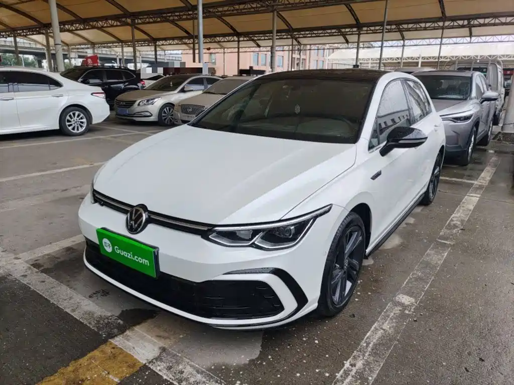 Volkswagen Golf 2023