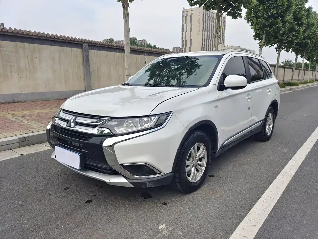 Mitsubishi Outlander 2017