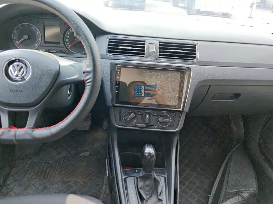Volkswagen Santana — миниатюра 13