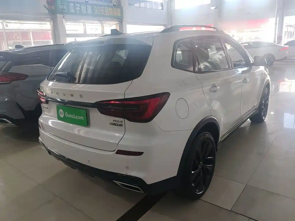 Roewe RX5 New Energy — миниатюра 7