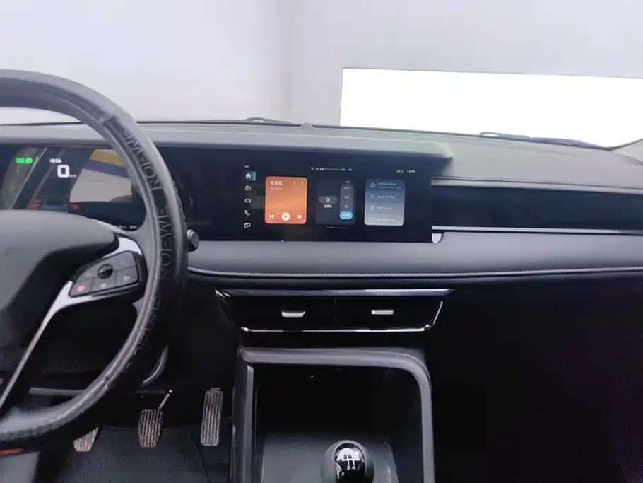 Roewe i5 — миниатюра 13