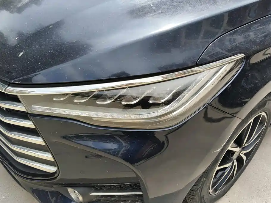 BYD MAX — миниатюра 5