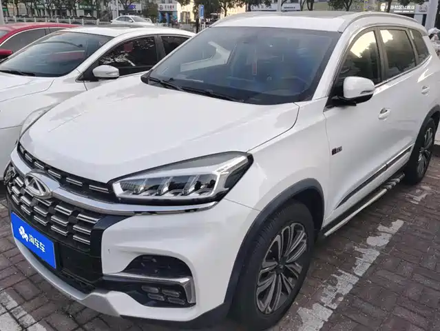 CHERY TIGGO 8