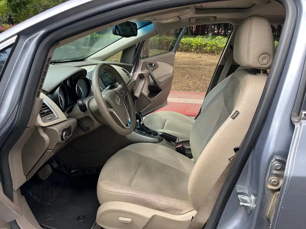 Buick Excelle — миниатюра 6
