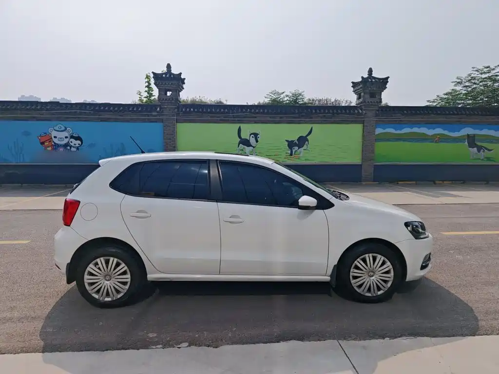 Volkswagen Polo — миниатюра 4