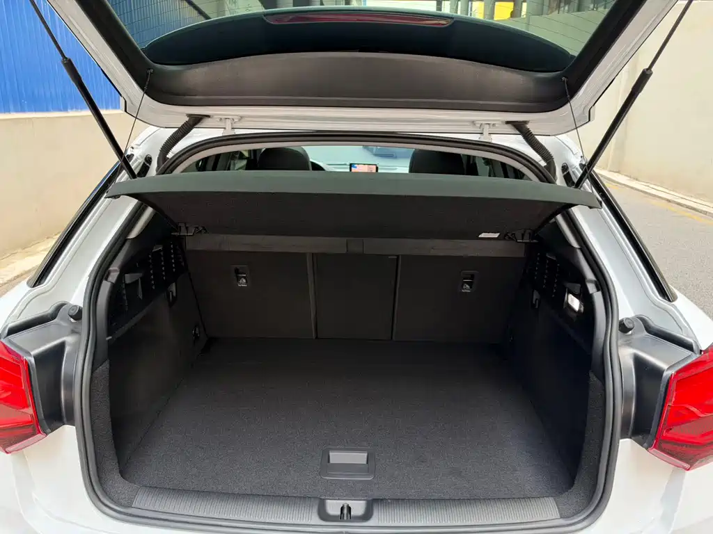 Audi Q2L — миниатюра 21