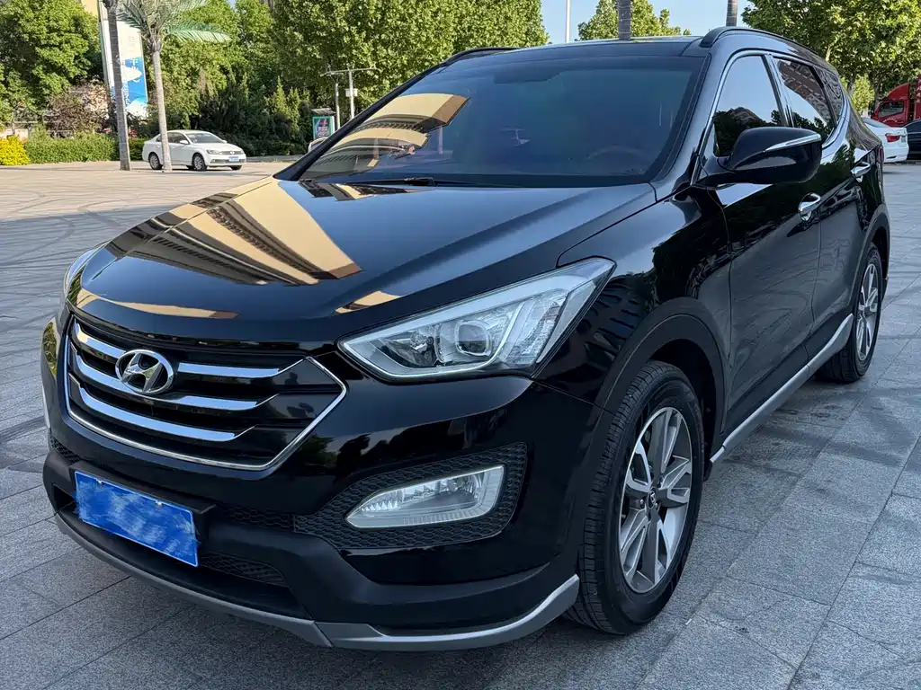 Hyundai Santa Fe (Import) 2014