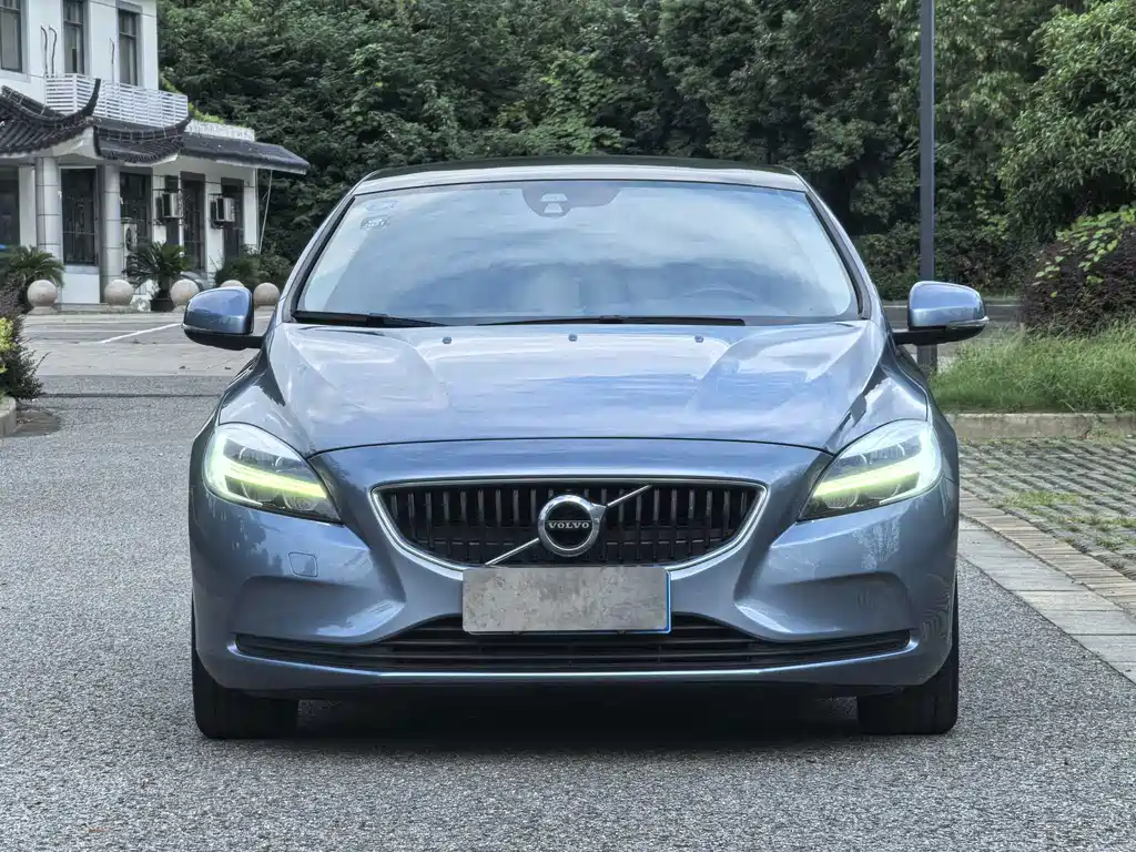 Volvo V40 — миниатюра 3