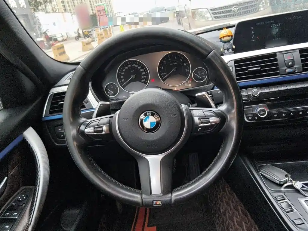 BMW 3 Series — миниатюра 11
