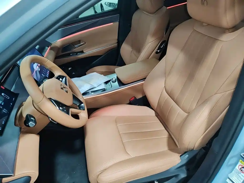 BYD Han L — миниатюра 15