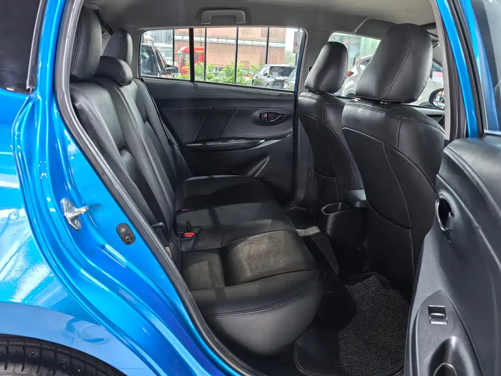 Toyota Vios FS — миниатюра 11