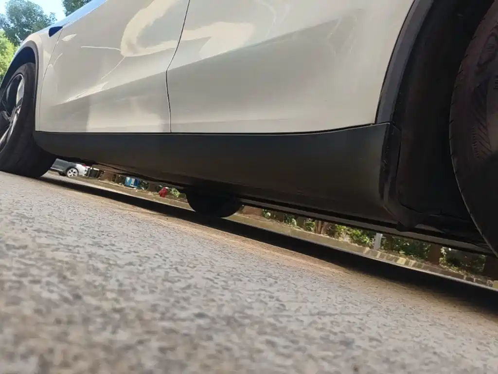 Tesla Model Y — миниатюра 22