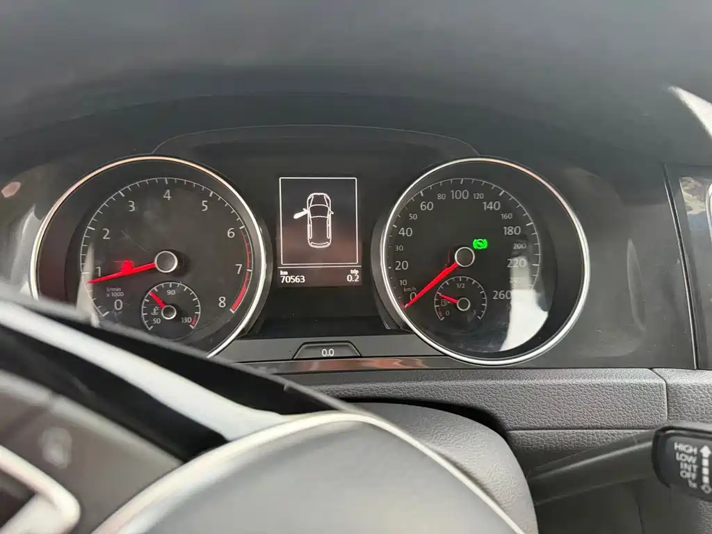 Volkswagen Golf — миниатюра 8