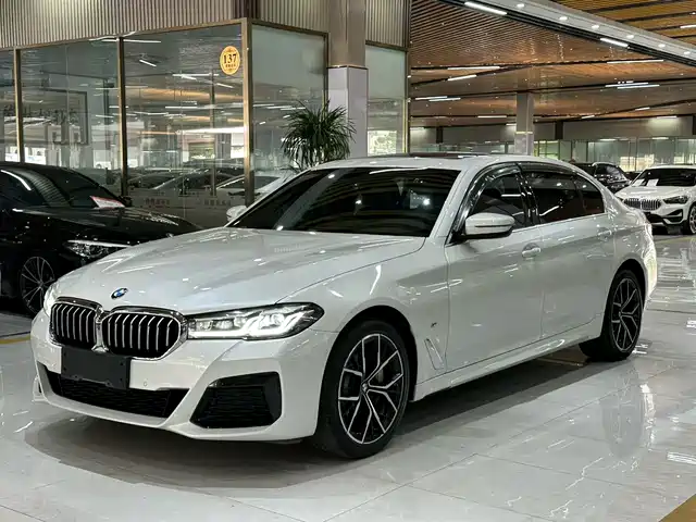 BMW  5 SERIES