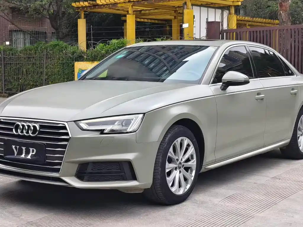 Купить Audi A4L