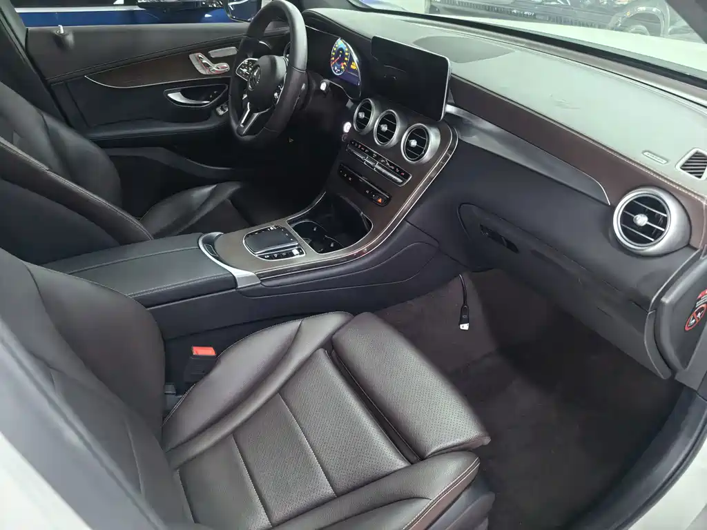 Mercedes-Benz GLC — миниатюра 6