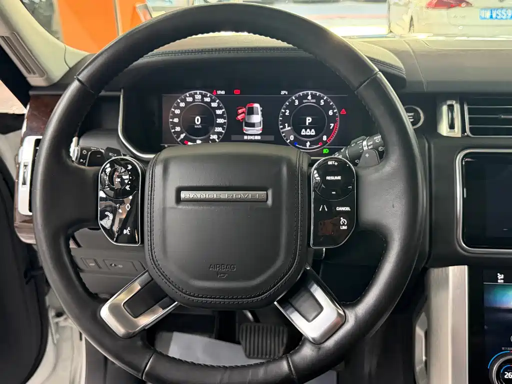 Land Rover Range Rover — миниатюра 10
