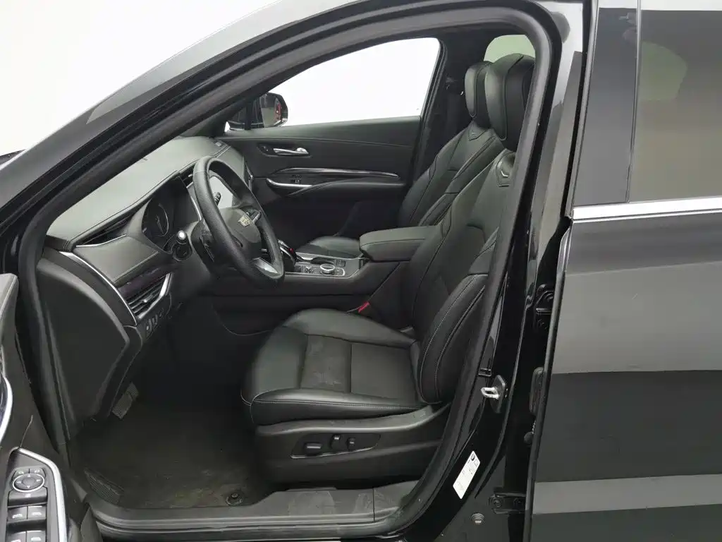 Cadillac XT4 — миниатюра 10