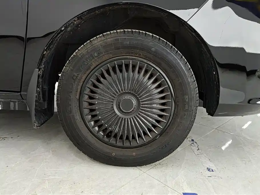 JAC RefineM3 M3 2023 PLUS 1.5T 7/8 мест Comfort