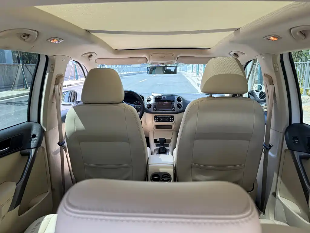 Volkswagen Tiguan 2010 1.8TSI AT