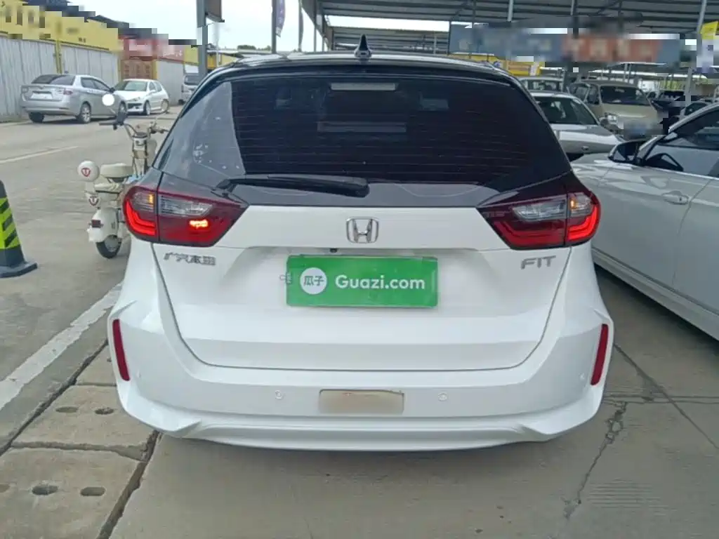 Honda Fit — миниатюра 6