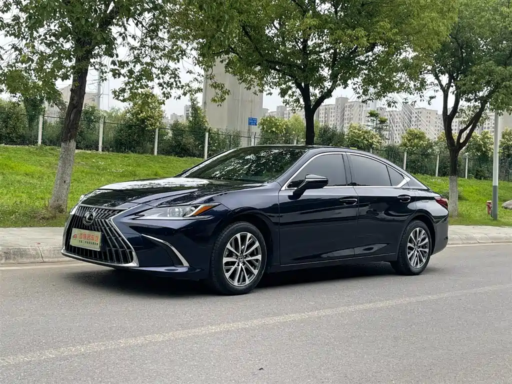 Lexus ES 2022 200 Excellence Edition