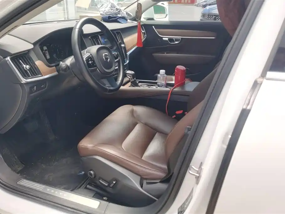 Volvo S90 2020 T5 Luxury