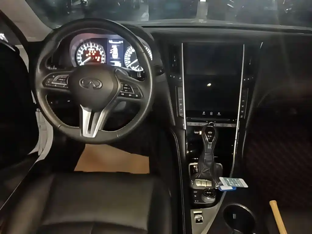 Infiniti Q50L — миниатюра 10