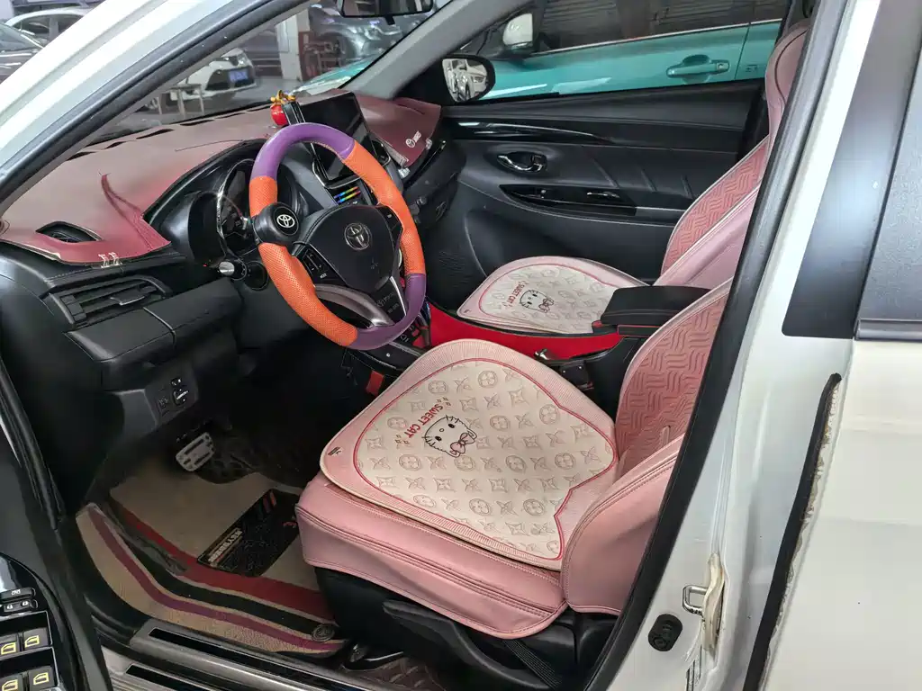 Toyota Yaris L — миниатюра 7