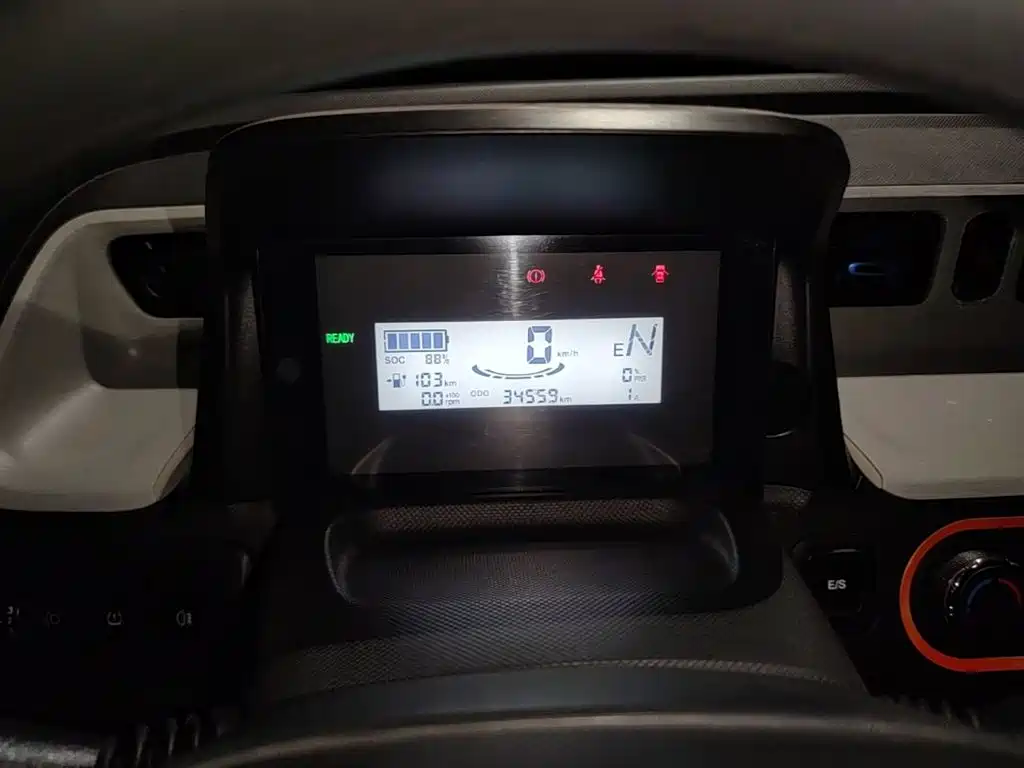 Wuling MINIEV — миниатюра 12