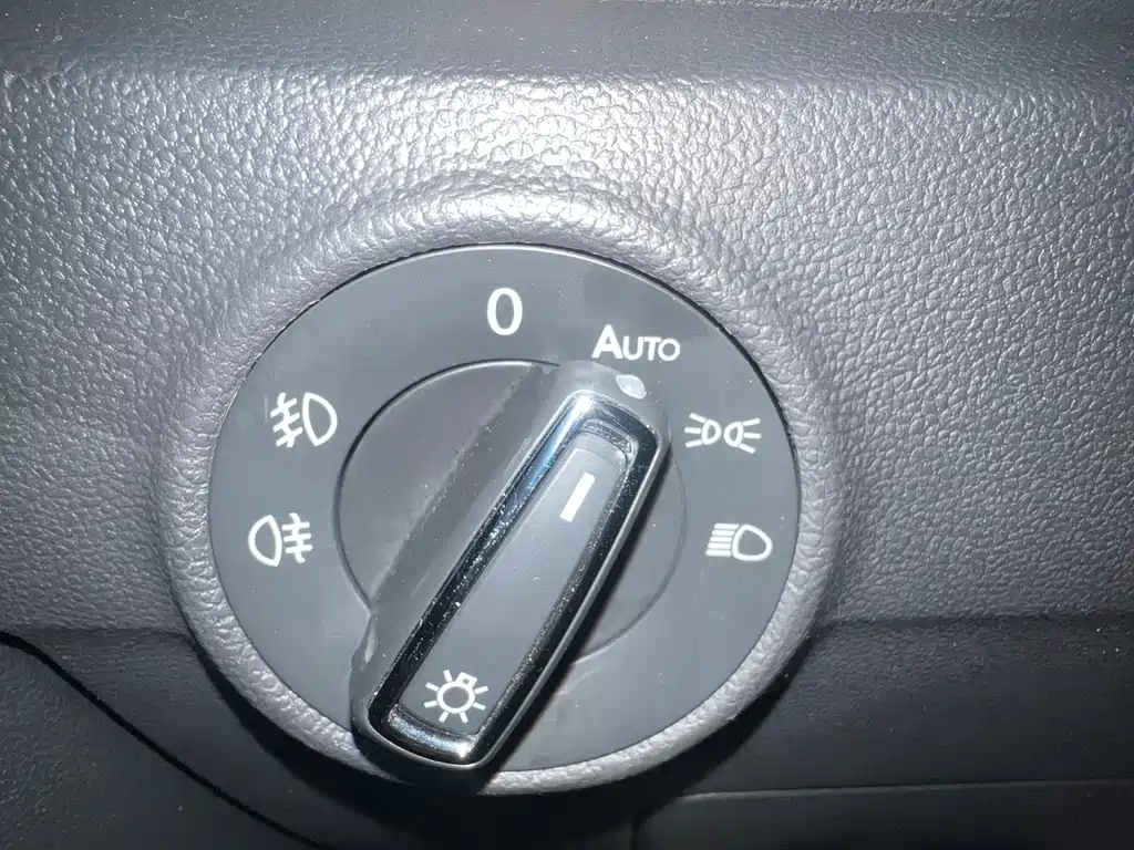 VOLKSWAGEN T ROC EXPLORING SONGS