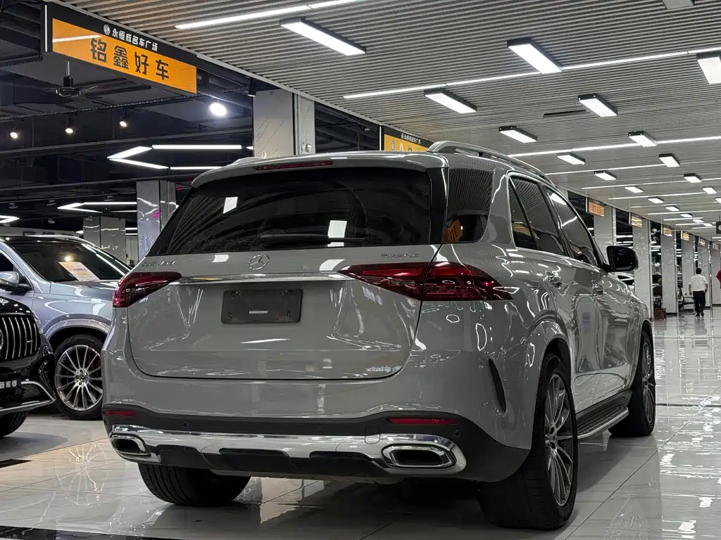 Mercedes-Benz GLE (Import) — миниатюра 10
