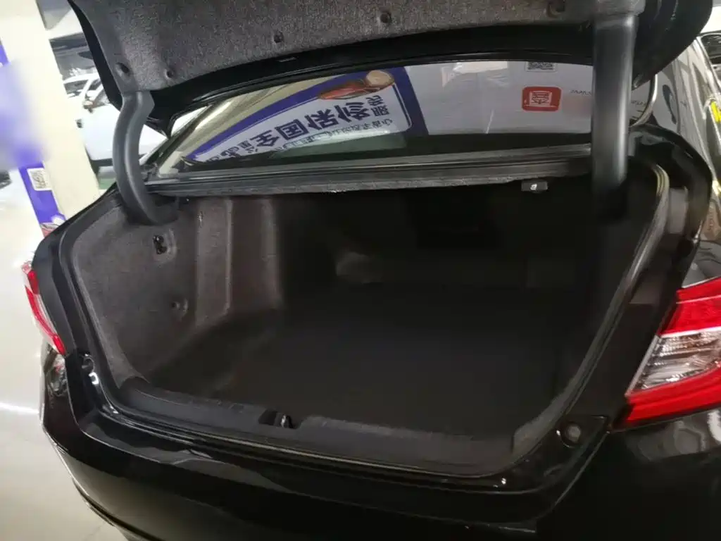 Honda Accord — миниатюра 19