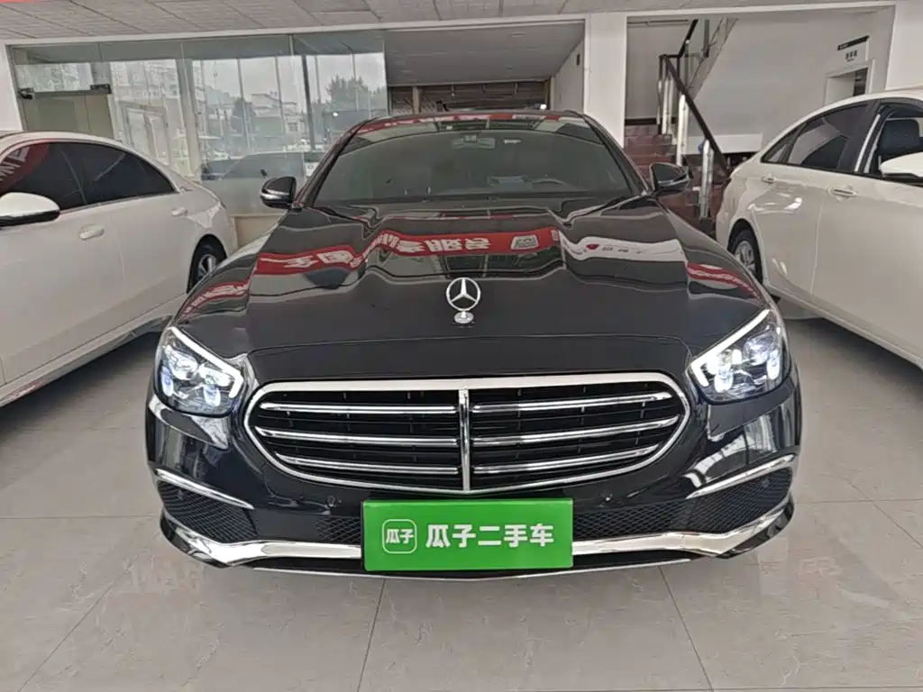Mercedes-Benz E-Class (Import) — миниатюра 3