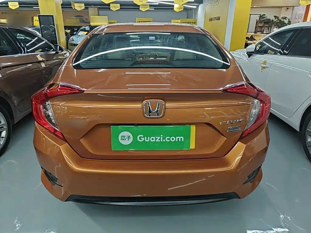 Honda Civic 2016 220TURBO CVT Luxury