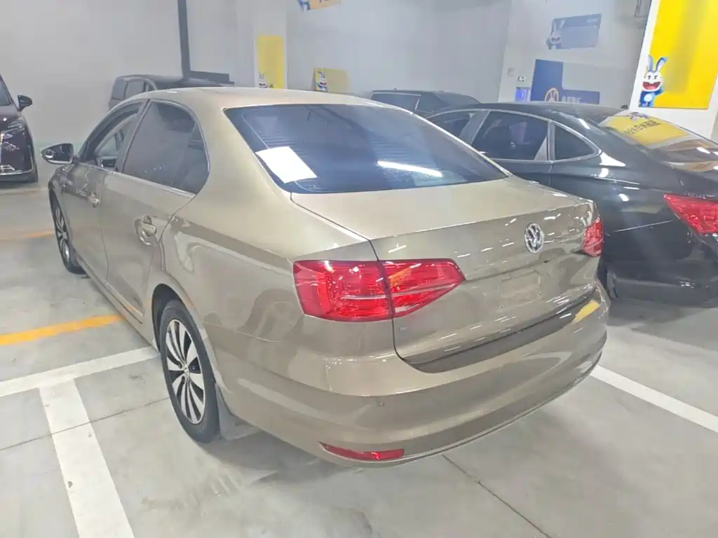 Volkswagen Sagitar — миниатюра 5