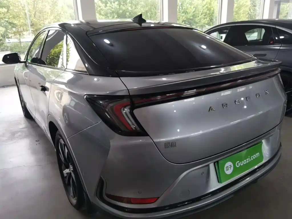 ARCFOX Alpha S — миниатюра 5
