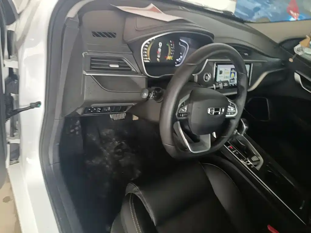 Geely Binrui — миниатюра 10