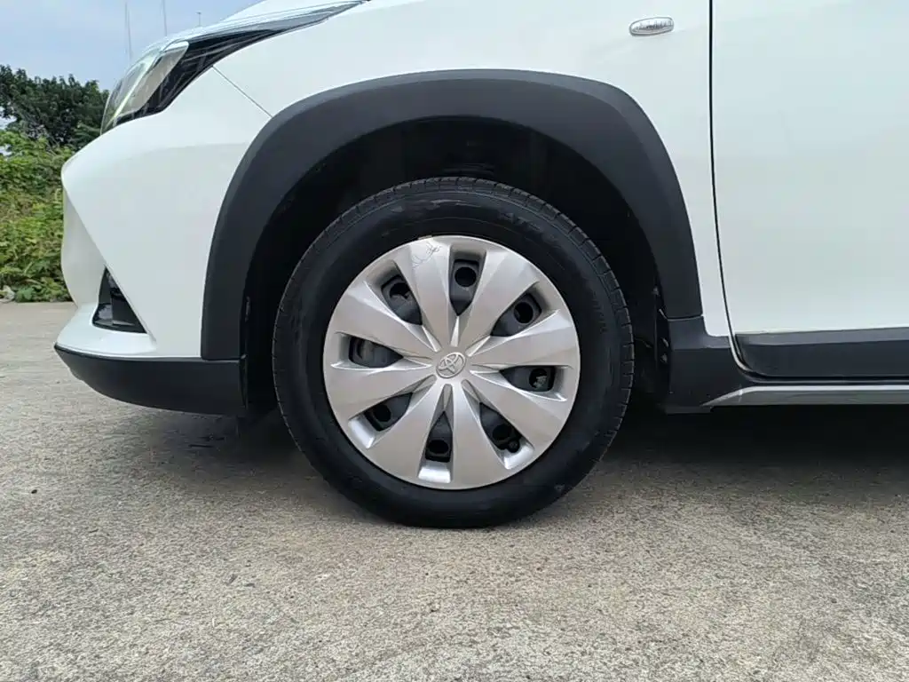 Toyota Yaris L — миниатюра 23