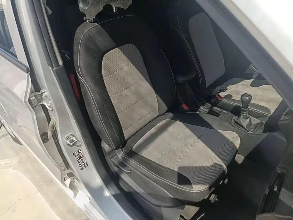 Wuling Hongguang — миниатюра 25