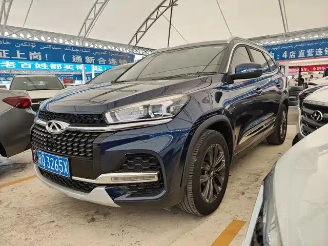 CHERY TIGGO 8