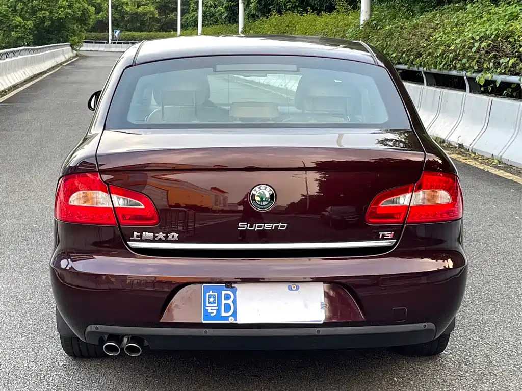 Skoda Superb — миниатюра 13
