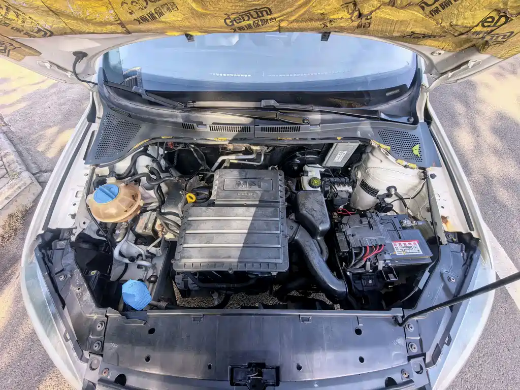 Volkswagen Jetta — миниатюра 14