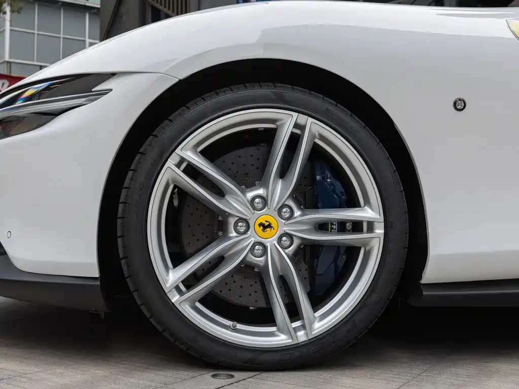 Ferrari Roma — миниатюра 9