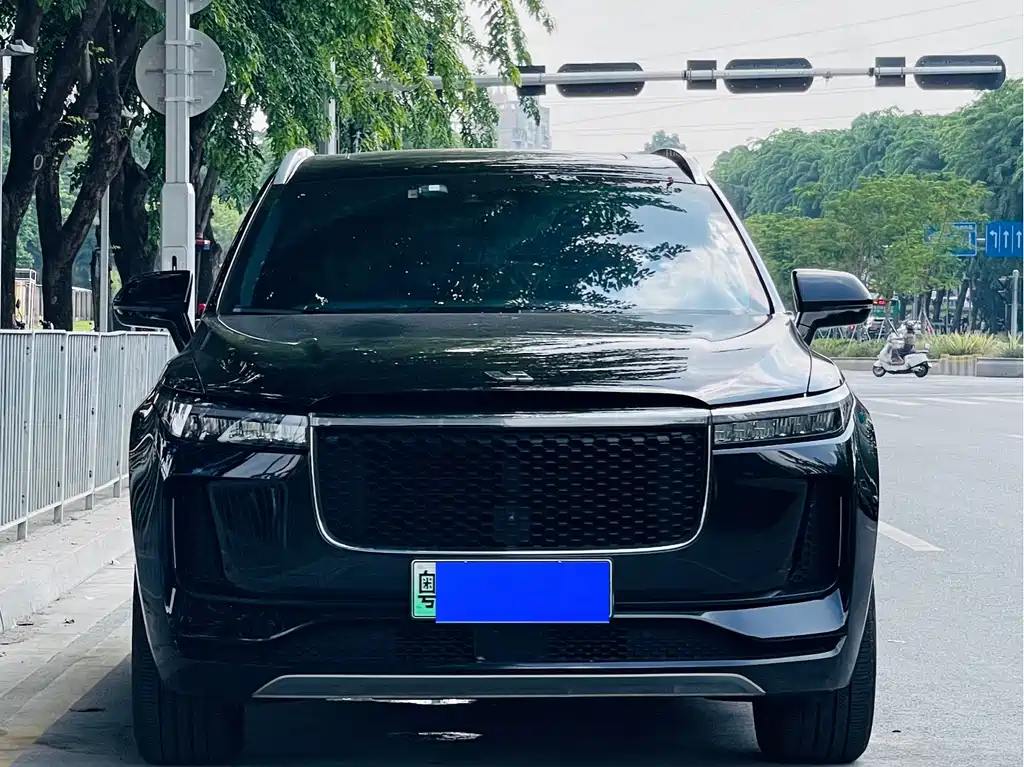 Li Auto Li ONE — миниатюра 2