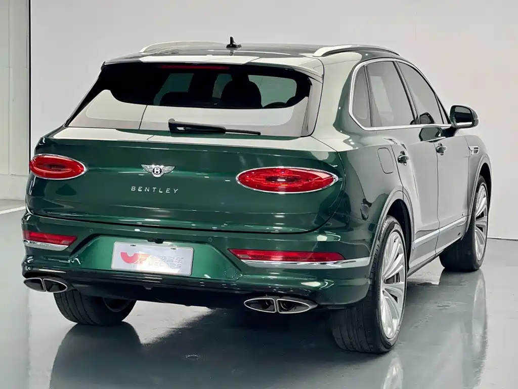 Bentley Bentayga — миниатюра 4