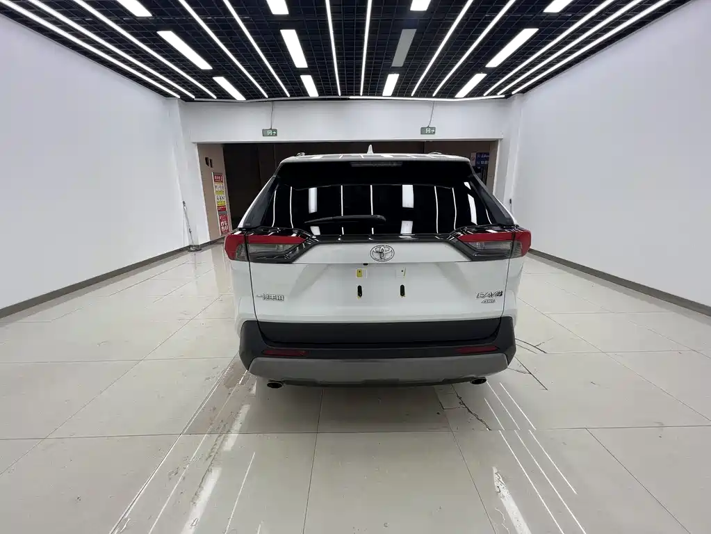 TOYOTA RAV4 RONGFANG