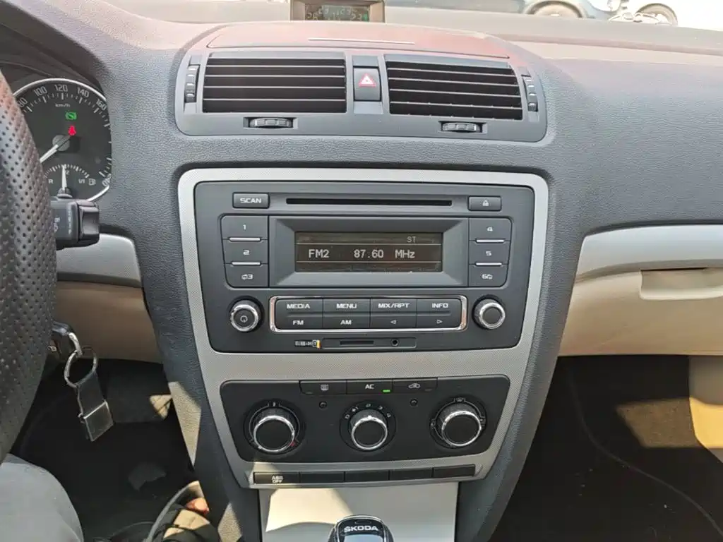 Skoda Octavia — миниатюра 13