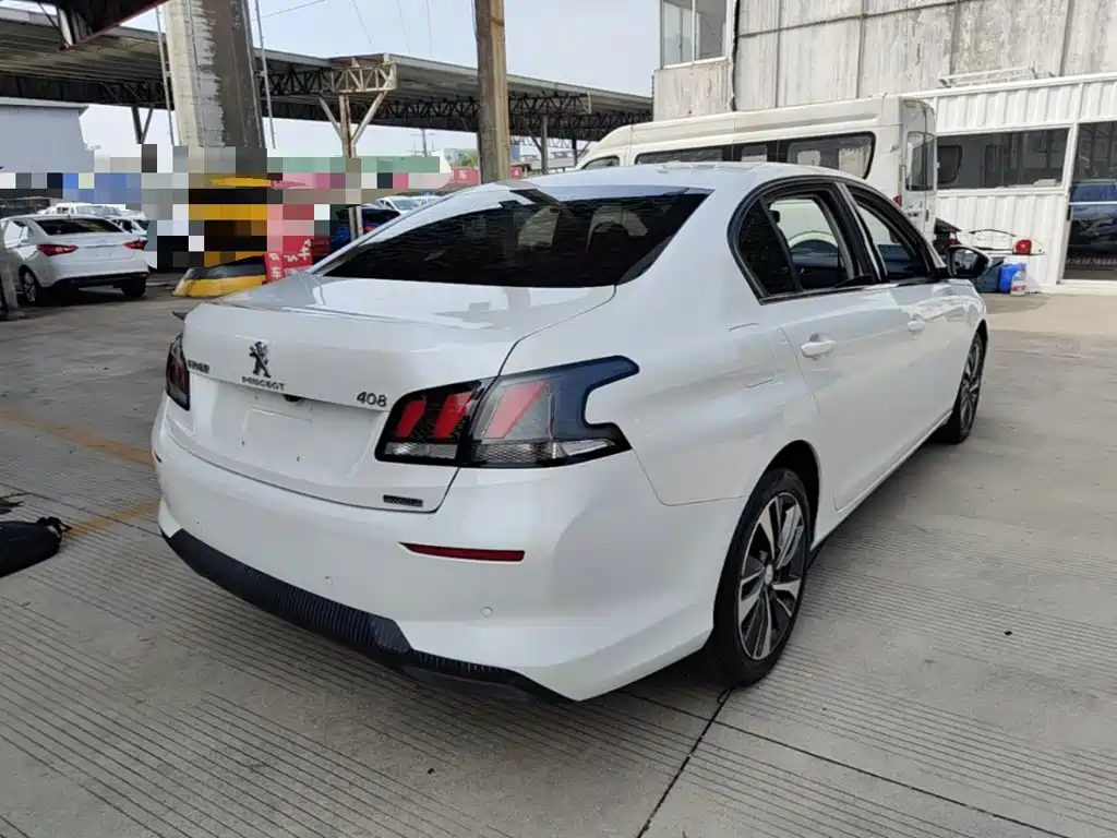 Peugeot 408 — миниатюра 7