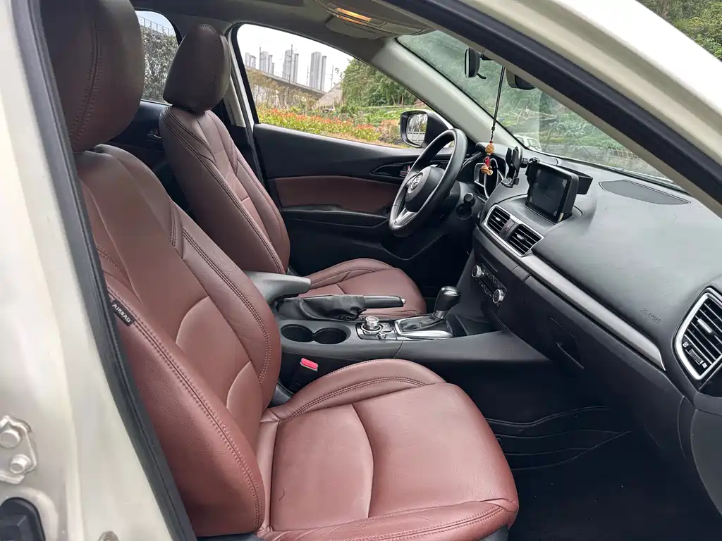Mazda 3 Axela — миниатюра 10